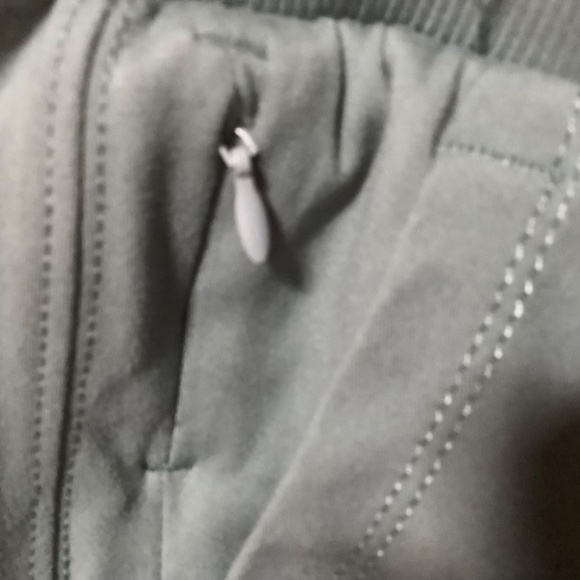 Rachael Zoe XL ladies jog ankle or shorter pants with pockets, olive - Picture 6 of 9